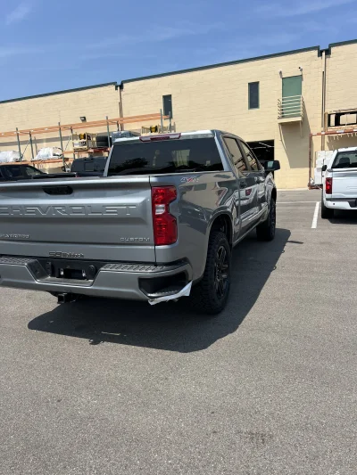 2026 CHEVY SILVERADO 1500 - LEVEL PACKAGE - STERLING GRAY (GXD) - 2026 CHEVY SILVERADO 1500 LEVEL - Image 13 of 15