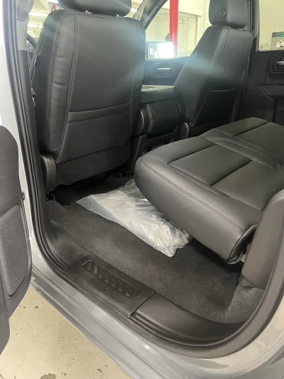 2026 CHEVY SILVERADO 1500 - LEVEL PACKAGE - STERLING GRAY (GXD) - 2026 CHEVY SILVERADO 1500 LEVEL - Image 9 of 15