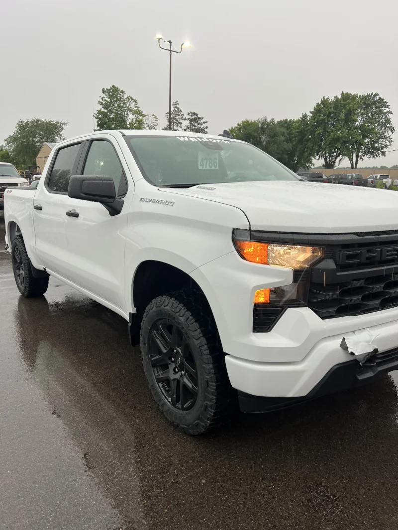2026 Chevy Silverado 1500 - Level Package - SUMMIT WHITE (GAZ) by Waldoch Crafts