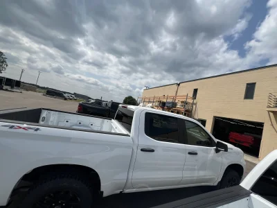 2026 CHEVY SILVERADO 1500 - LEVEL PACKAGE - STERLING GRAY (GXD) - 2026 CHEVY SILVERADO 1500 LEVEL - Image 5 of 15