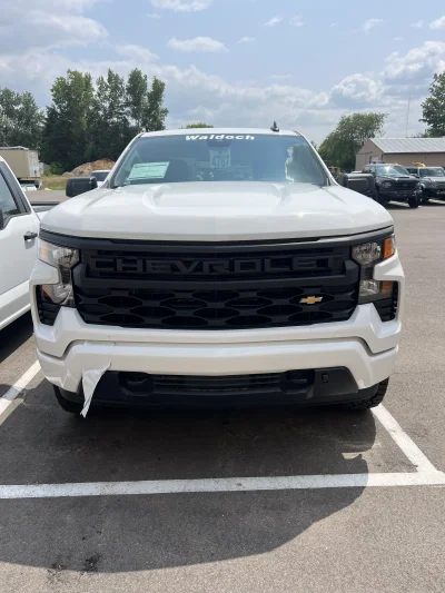 2026 CHEVY SILVERADO 1500 - LEVEL PACKAGE - STERLING GRAY (GXD) - 2026 CHEVY SILVERADO 1500 LEVEL - Image 3 of 15
