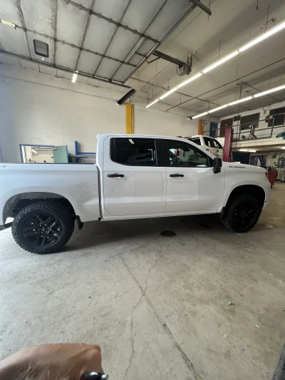 2026 CHEVY SILVERADO 1500 - LEVEL PACKAGE - SUMMIT WHITE (GAZ) - 2026 CHEVY SILVERADO 1500 LEVEL - Image 5 of 14