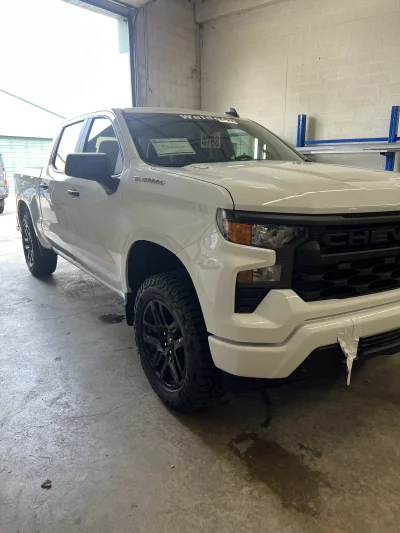 2026 CHEVY SILVERADO 1500 - LEVEL PACKAGE - SUMMIT WHITE (GAZ) - 2026 CHEVY SILVERADO 1500 LEVEL - Image 3 of 14