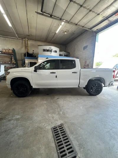 2026 CHEVY SILVERADO 1500 - LEVEL PACKAGE - SUMMIT WHITE (GAZ) - 2026 CHEVY SILVERADO 1500 LEVEL - Image 2 of 14