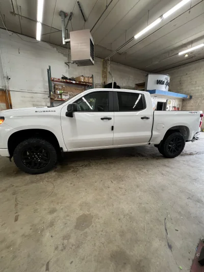 2026 CHEVY SILVERADO 1500 - LEVEL PACKAGE - SUMMIT WHITE (GAZ) - 2026 CHEVY SILVERADO 1500 LEVEL - Image 4 of 15