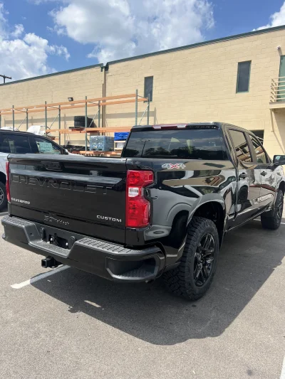 2026 CHEVY SILVERADO 1500 - LEVEL PACKAGE - BLACK (GBA) - 2026 CHEVY SILVERADO 1500 LEVEL - Image 12 of 14