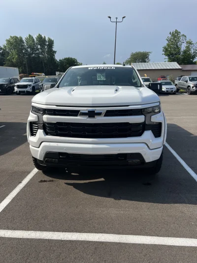 2026 CHEVY SILVERADO 1500 - LEVEL PACKAGE - SUMMIT WHITE (GAZ) - 2026 CHEVY SILVERADO 1500 LEVEL - Image 2 of 15