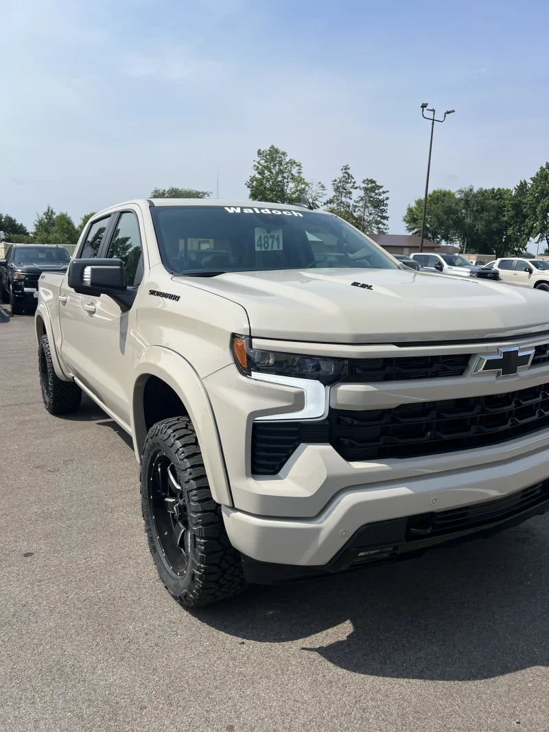 2026 Chevy Silverado 1500 - Level Package - White Sands (G42) by Waldoch Crafts