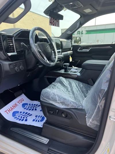 2026 CHEVY SILVERADO 1500 - LEVEL PACKAGE - WHITE SANDS (G42) - 2026 CHEVY SILVERADO 1500 LEVEL - Image 5 of 15