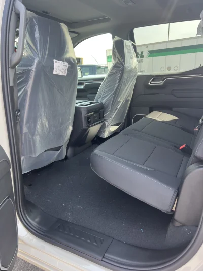 2026 CHEVY SILVERADO 1500 - LEVEL PACKAGE - WHITE SANDS (G42) - 2026 CHEVY SILVERADO 1500 LEVEL - Image 6 of 15