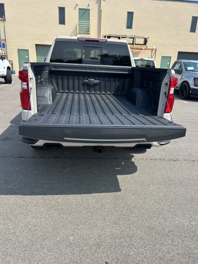 2026 CHEVY SILVERADO 1500 - LEVEL PACKAGE - WHITE SANDS (G42) - 2026 CHEVY SILVERADO 1500 LEVEL - Image 10 of 15