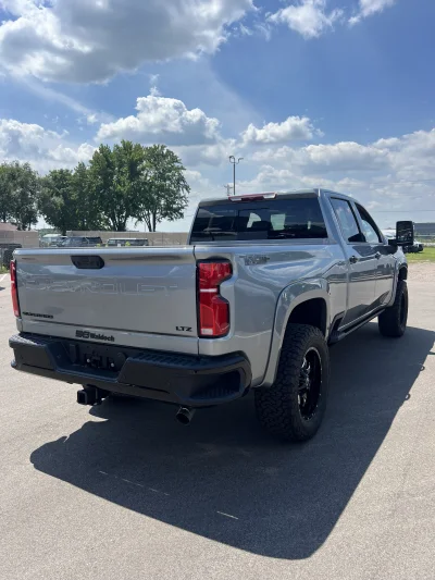 2026 CHEVY SILVERADO 2500 - LEVEL PACKAGE  - STERLING GRAY (GXD) - 2026 CHEVY SILVERADO 1500 LEVEL - Image 13 of 15