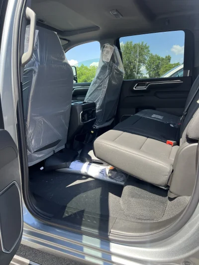 2026 CHEVY SILVERADO 2500 - LEVEL PACKAGE  - STERLING GRAY (GXD) - 2026 CHEVY SILVERADO 1500 LEVEL - Image 7 of 15