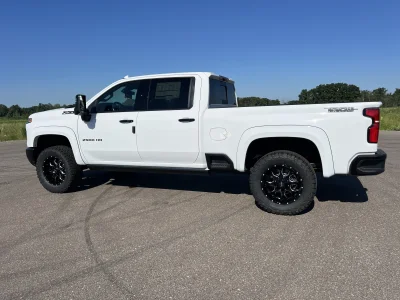 2026 CHEVY SILVERADO 2500 - LEVEL PACKAGE - SUMMIT WHITE (GAZ) - 2026 CHEVY SILVERADO 1500 LEVEL - Image 5 of 19