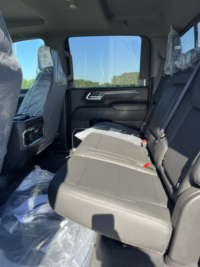 2026 CHEVY SILVERADO 2500 - LEVEL PACKAGE - SUMMIT WHITE (GAZ) - 2026 CHEVY SILVERADO 1500 LEVEL - Image 13 of 19