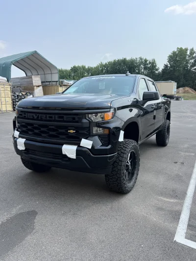 2026 CHEVY SILVERADO 1500 - LIFT PACKAGE - BLACK (GBA) - 2026 CHEVY SILVERADO 1500 LIFT - Image 3 of 15