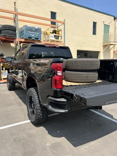 2026 CHEVY SILVERADO 1500 - BASIC PACKAGE - BLACK (GBA) - 2026 CHEVY SILVERADO 1500 LIFT - Image 9 of 15