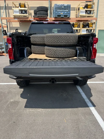 2026 CHEVY SILVERADO 1500 - BASIC PACKAGE - BLACK (GBA) - 2026 CHEVY SILVERADO 1500 LIFT - Image 10 of 15