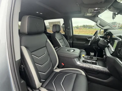 2026 CHEVY SILVERADO RAMPAGE STERLING GRAY WITH TUX TOP - 2026 CHEVY SILVERADO 1500 RAMPAGE - Image 3 of 10