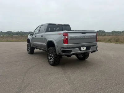 2026 CHEVY SILVERADO RAMPAGE STERLING GRAY WITH TUX TOP - 2026 CHEVY SILVERADO 1500 RAMPAGE - Image 9 of 10