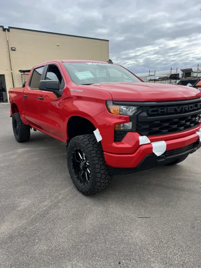 2026 CHEVY SILVERADO 1500 - LIFT PACKAGE - RED HOT (G7C) - 2026 CHEVY SILVERADO 1500 - Image 4 of 15