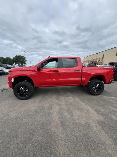 2026 CHEVY SILVERADO 1500 - LIFT PACKAGE - RED HOT (G7C) - 2026 CHEVY SILVERADO 1500 - Image 3 of 15