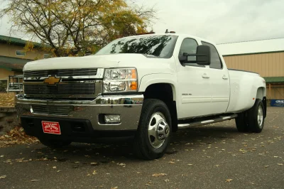 CUSTOM TRUCK - 2014 CHEVY  CUSTOM - Image 8 of 26