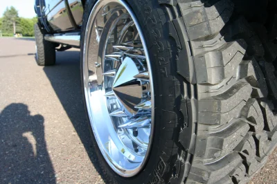 OLDER - 2014 CHEVY  BIG WHEELER - Image 5 of 20