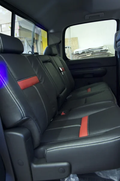 REAR SEATS - 2014 CHEVY  CUSTOM - Image 11 of 13