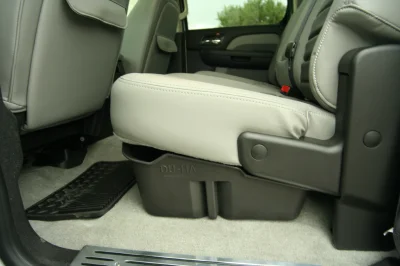 REAR SEATS - 2014 CHEVY  CUSTOM - Image 4 of 13