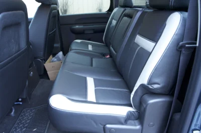 REAR SEATS - 2014 CHEVY  CUSTOM - Image 5 of 13