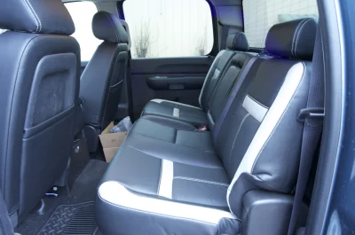 REAR SEATS - 2014 CHEVY  CUSTOM - Image 6 of 13