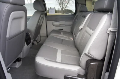 REAR SEATS - 2014 CHEVY  CUSTOM - Image 7 of 13