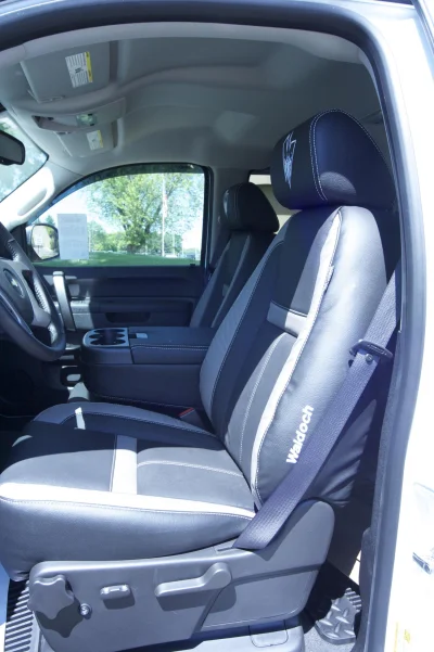 FRONT SEATS - 2014 CHEVY  CUSTOM - Image 26 of 27