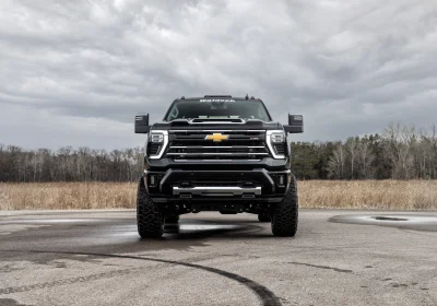 CHEVY 2500 HD LIFT PACKAGE BY WALDOCH CUSTOM LIFTED GM HEAVY DUTY TRUCK WITH FACTORY WARRANTY - 2025 CHEVY SILVERADO 2500 LIFT - Image 3 of 19