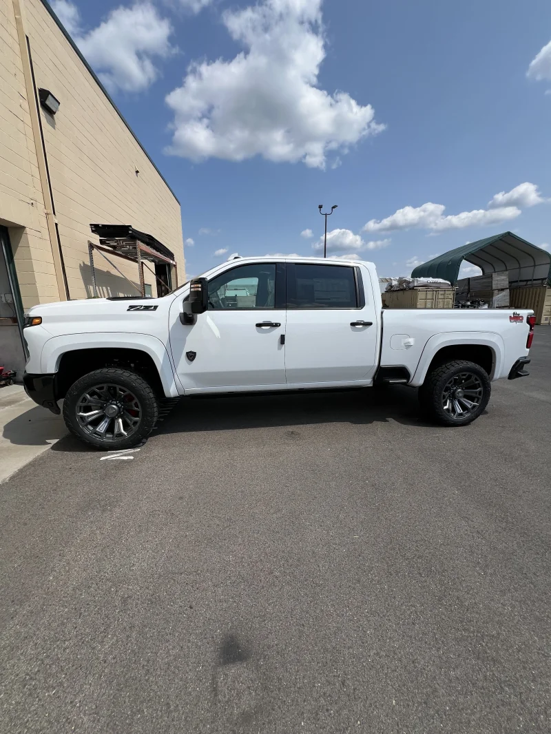 Custom CHEVY 2500 Waldoch built M80X Package by Waldoch Crafts