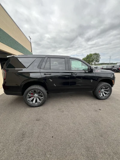2026 CHEVY TAHOE 1500 Z71 - RAMPAGE PACKAGE -  BLACK (GBA) - 2026 CHEVY TAHOE RAMPAGE - Image 5 of 15