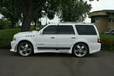 EXTERIOR FORD SUV - 2015 FORD F-150 CUSTOM - Image 48 of 52