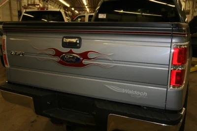 CUSTOM PAINT - 2015 FORD F-150 CUSTOM - Image 3 of 19