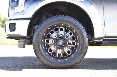 BLACK AND SILVER - 2019 FORD F-150 M80 - Image 11 of 17