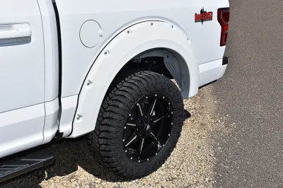 OXFORD WHITE 2 - 2020 FORD F-150 LEVEL - Image 11 of 14