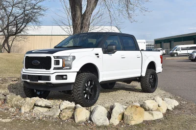 BLACK AND WHITE - 2021 FORD F-150 LIFT - Image 1 of 10
