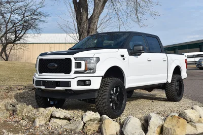 BLACK AND WHITE - 2021 FORD F-150 LIFT - Image 3 of 10