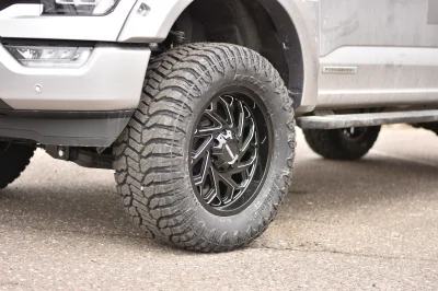 FORD F150 LIFT PACKAGE SILVER BUILT BY WALDOCH - CUSTOM TRUCK - 2021 FORD F-150 LIFT - Image 9 of 13