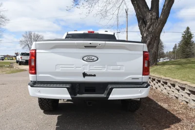 2022 FORD F150 LEVEL PACKAGE BY WALDOCH WHITE WITH CUSTOM FORD EMBLEMS - 2022 FORD F-150 LEVEL - Image 3 of 24