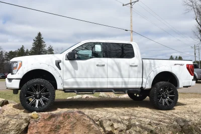 2022 FORD F150 LIFT TRUCK PACKAGE BY WALDOCH WHITE - 2022 FORD F-150 LIFT - Image 24 of 37