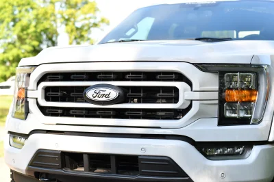 2022 FORD F-150 M80 WHITE CUSTOM TRUCK BY WALDOCH - 2022 FORD F-150 M80 - Image 22 of 44