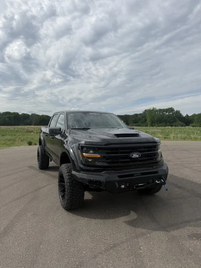 CUSTOM F150 ECO BOOST 3.5L LIFTED WITH 37” TIRES BY WALDOCH BLACK - 2025 FORD F-150 CUSTOM - Image 6 of 8