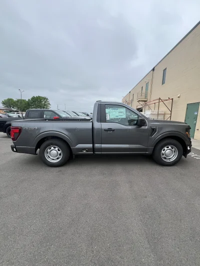 2026 FORD F150 XL REG CAB - LOWERED PACKAGE - CARBONIZED GRAY - 2026 FORD F-150 CUSTOM - Image 5 of 13