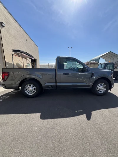 2026 FORD F150 XL -  LOWERED PACKAGE - CARBONIZED GARAY (M7) - 2026 FORD F-150 CUSTOM - Image 9 of 13